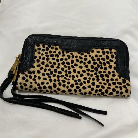 Aimee Kestenberg Pony Hair Cheetah Print/Leather Zip Wallet -Excellent Condition - Picture 2 of 9